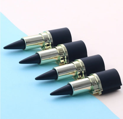 LEVARIA™ VelvetLiner Pro – Waterproof Matte Eyeliner