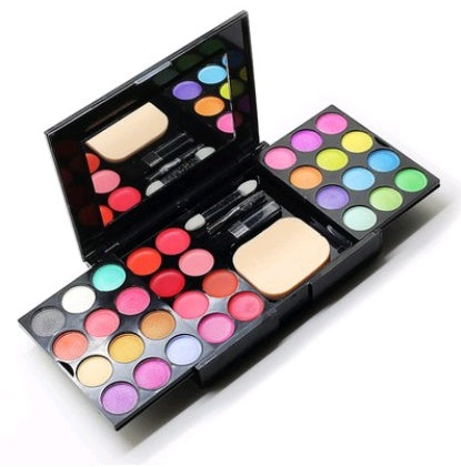LEVARIA VelvetGlow Palette  