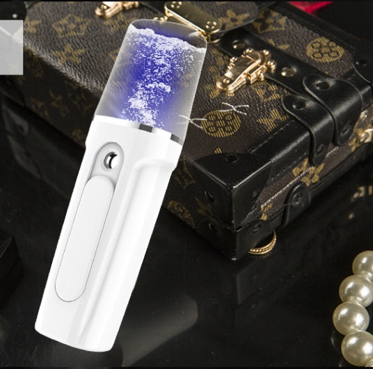LEVARIA™ Nano Mist Facial Portátil 2 en 1 — Hidratación Instantánea + Power Bank
