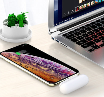 LEVARIA™ MagCharge Mini – Magnetic Wireless Power Bank