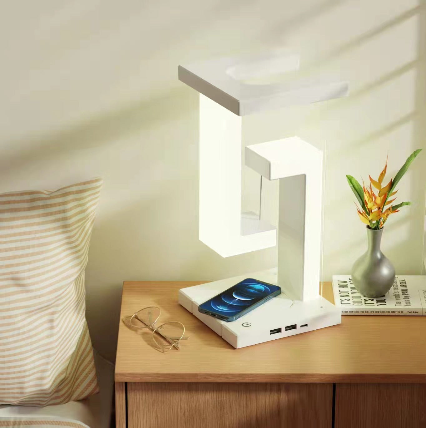 LEVARIA™ 3-in-1 Floating LED Lamp with Wireless Charging | Light, Decorate and Charge your Smartphone
