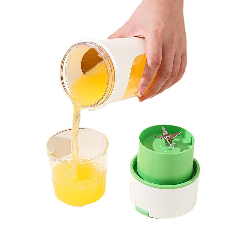 LEVARIA™ Portable USB Blender | Smoothies in Seconds, Anywhere