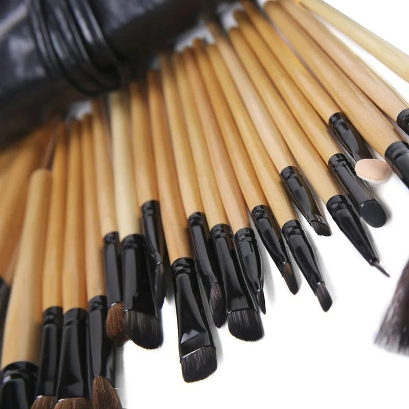 LEVARIA™ Set de Brochas de Maquillaje Profesional — Acabado Perfecto Como de Estudio
