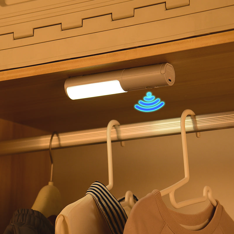 LEVARIA SmartSense Motion Night Light 